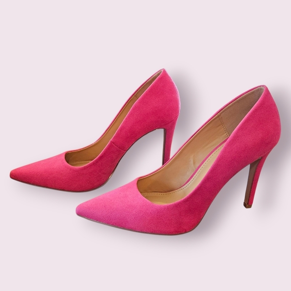 JustFab Shoes - JustFab Vibrant Pink Faux Suede Size 8